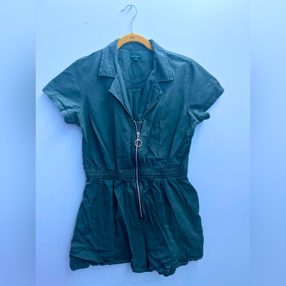 Medium | WILD FABLE | One-piece.